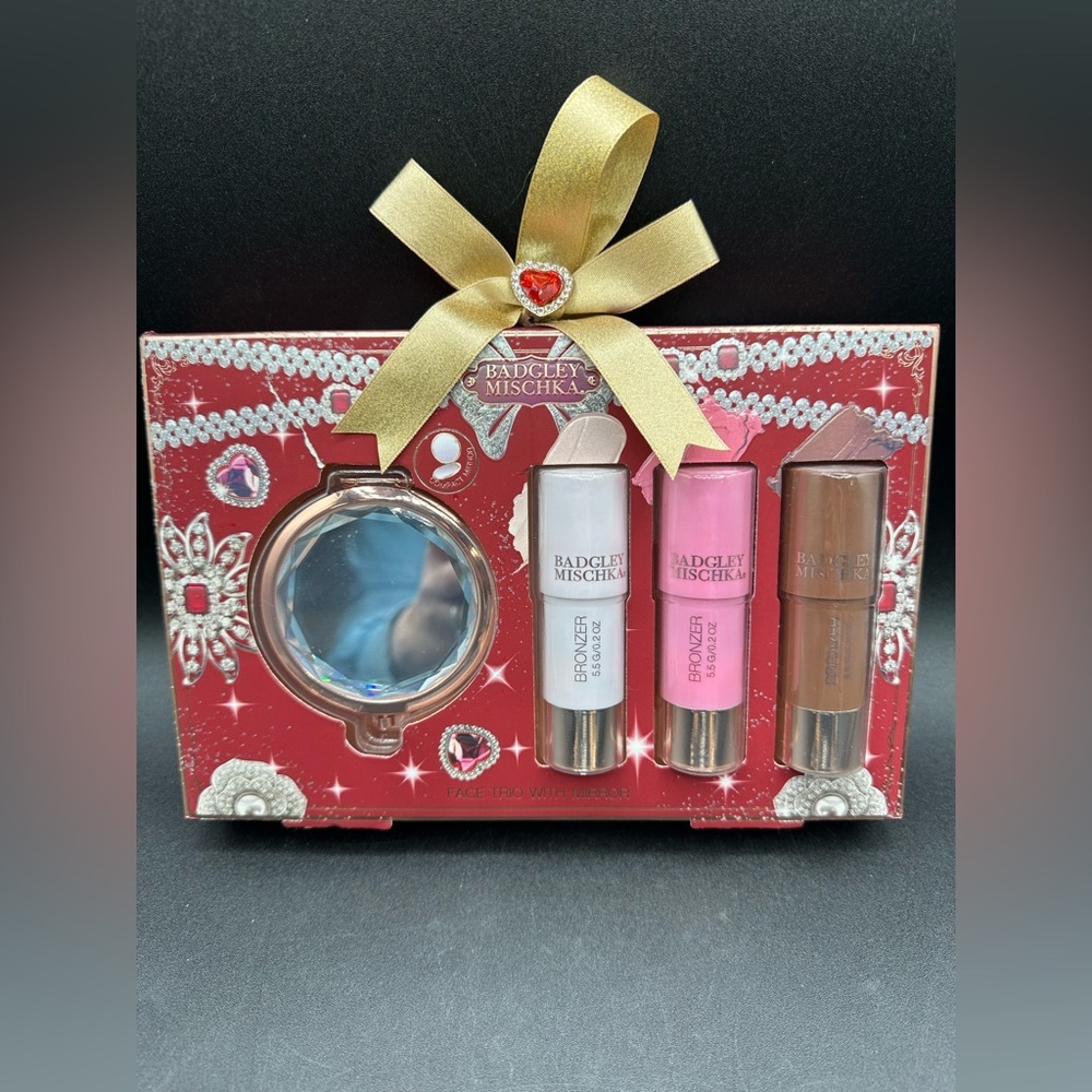 BADGLEY MISCHKA Face Trio with Mirror NWT